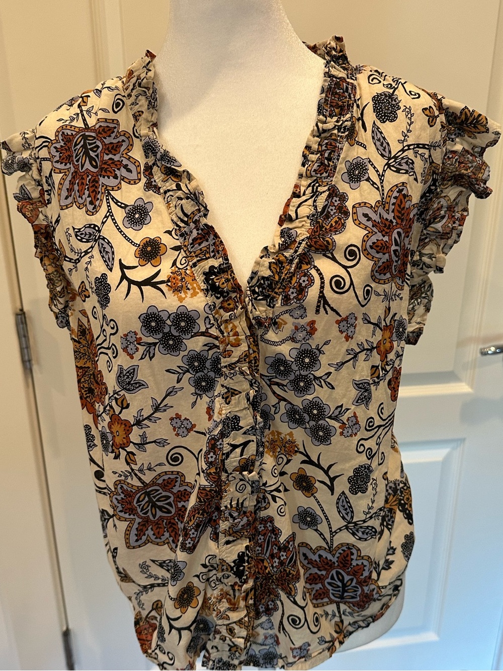 Elan Cream Floral Ruffle V-Neck Blouse with Rust & Navy